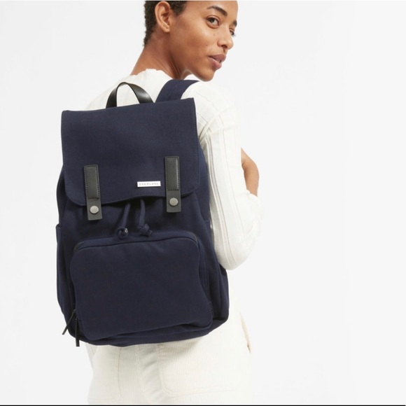 Everlane Handbags - Everlane THE MODERN SNAP BACKPACK navy black